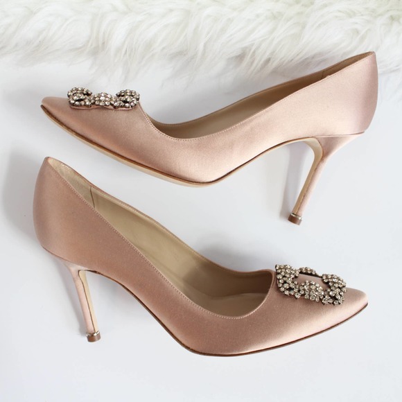 Manolo Blahnik Nude Heels with Embellished Buckle - Picture 4 of 11